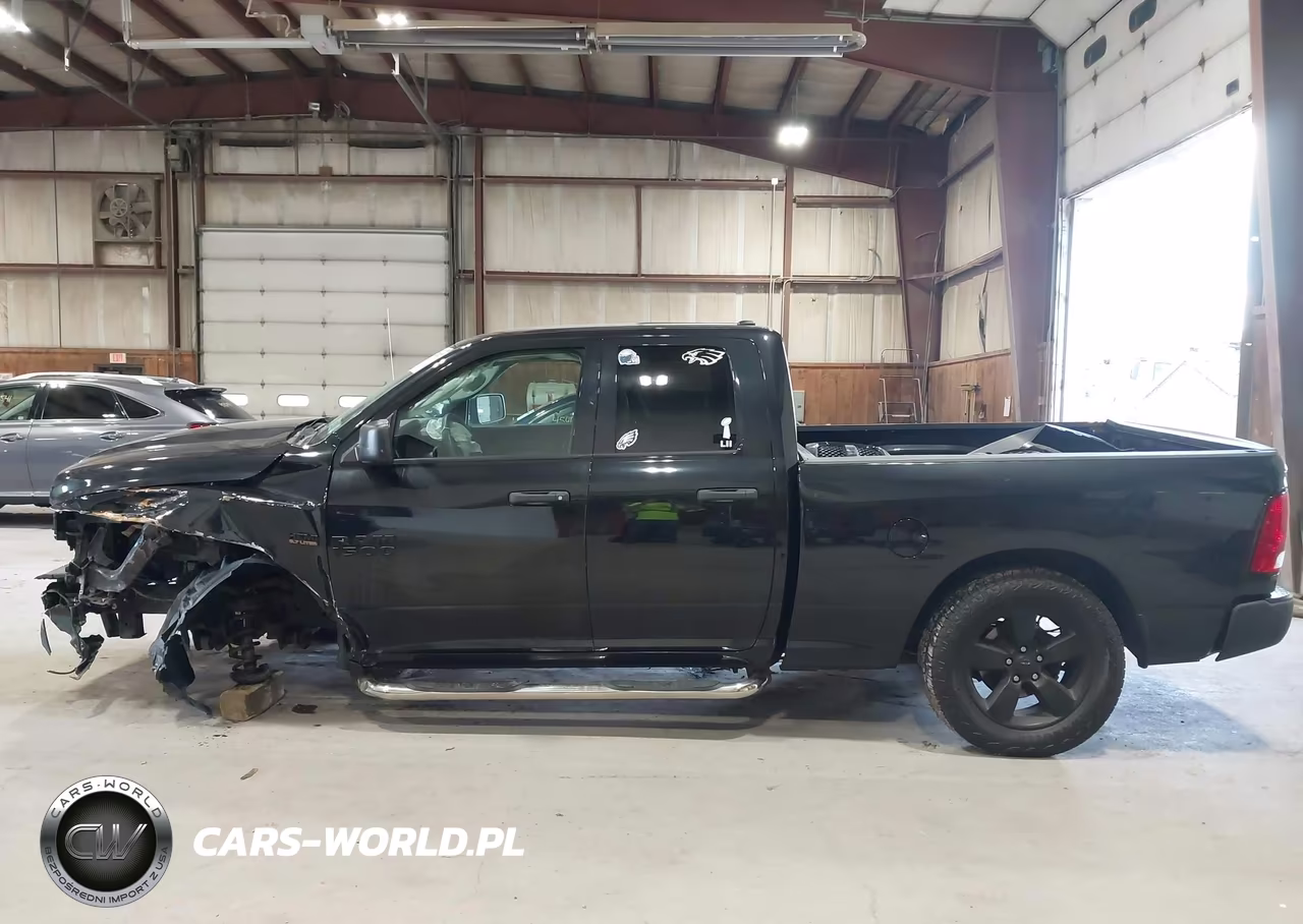 2018 Ram 1500 Express 4X2 6'4 Box VIN:1C6RR6FT1JS132344 - 15