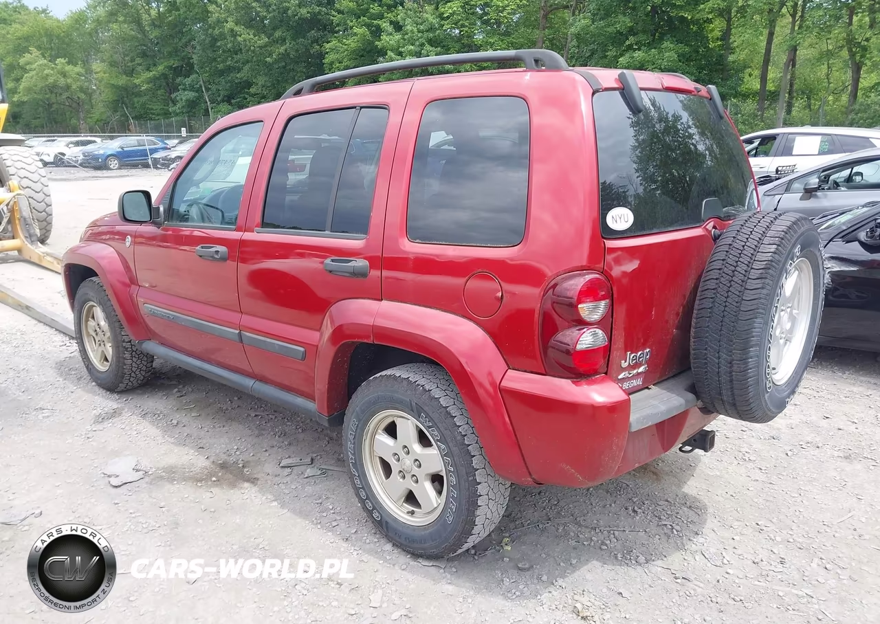 2007 Jeep Liberty Sport VIN:1J4GL48K57W696181 - 3