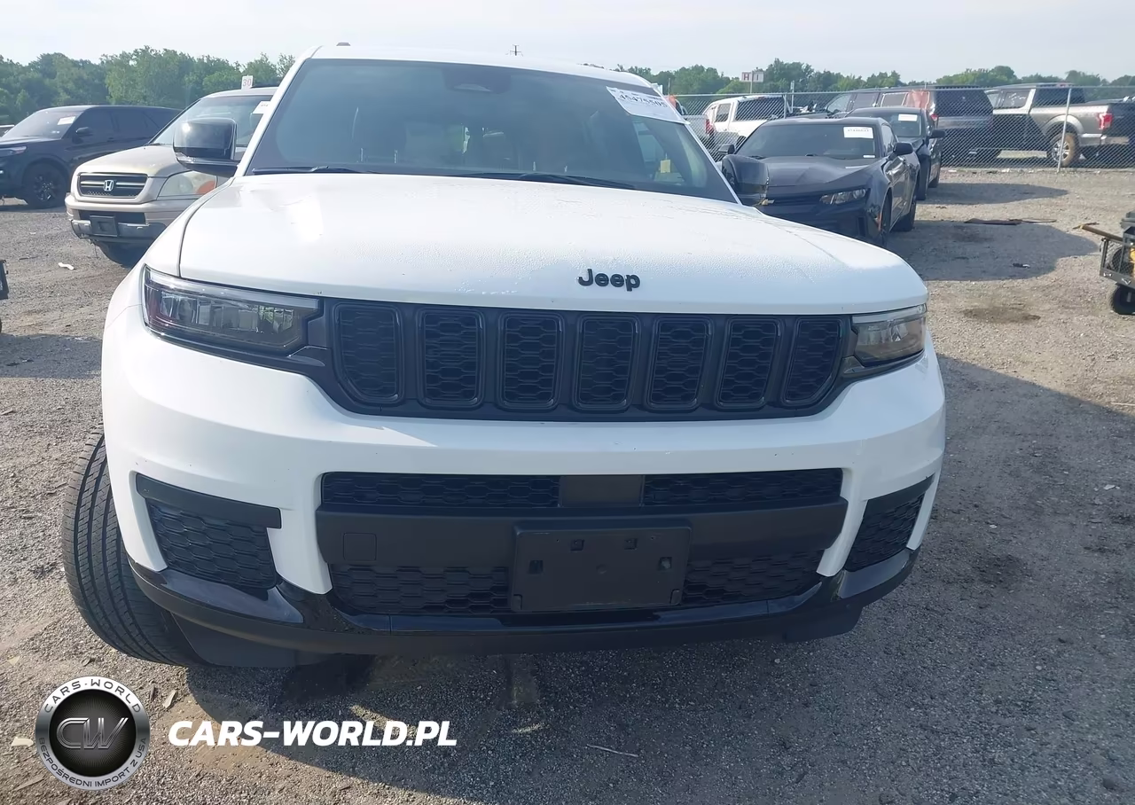 2025 Jeep Grand Cherokee L Altitude 4X4 VIN:1C4RJKAGXS8683325 - 12