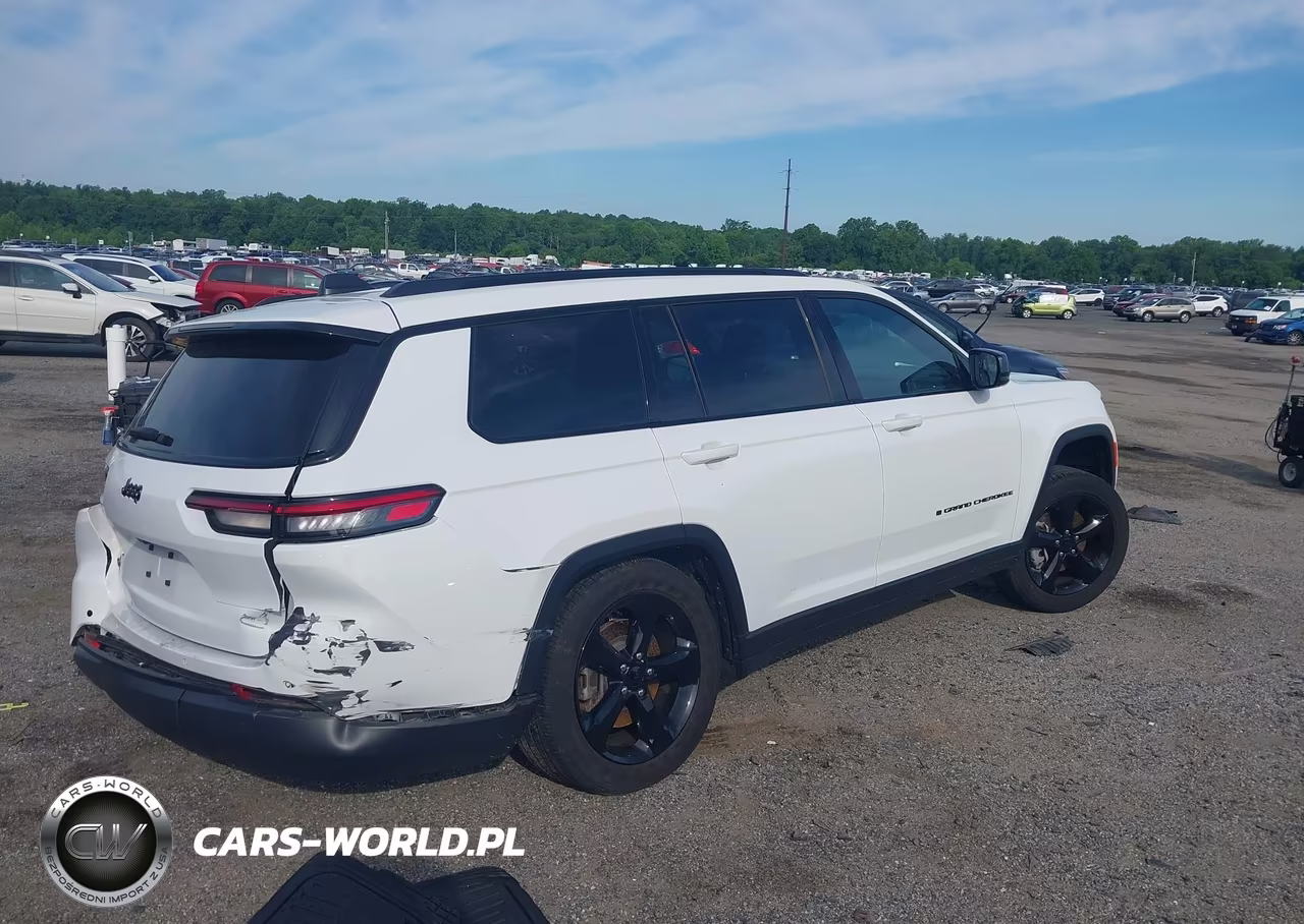 2025 Jeep Grand Cherokee L Altitude 4X4 VIN:1C4RJKAGXS8683325 - 4