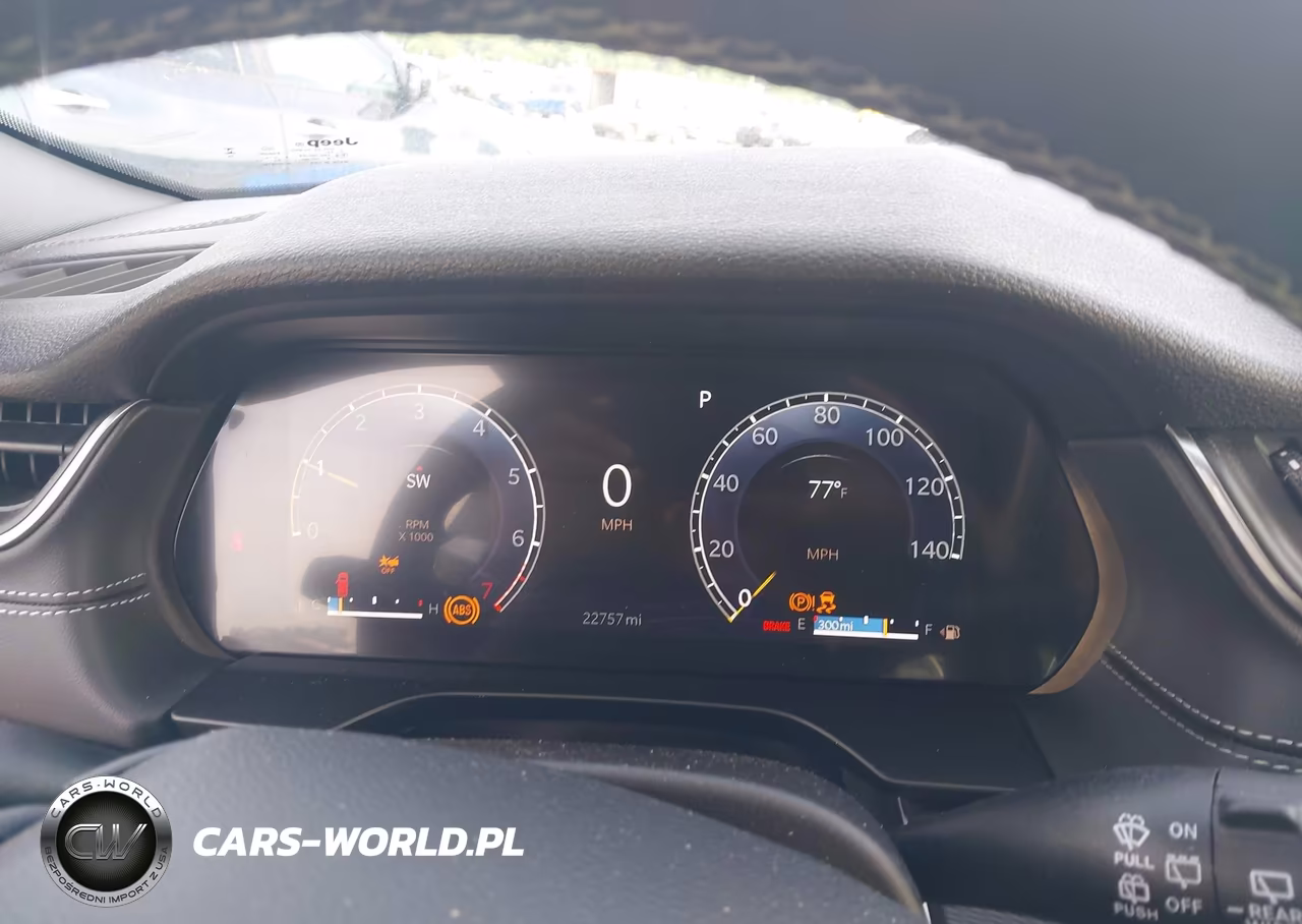 2025 Jeep Grand Cherokee L Altitude 4X4 VIN:1C4RJKAGXS8683325 - 7