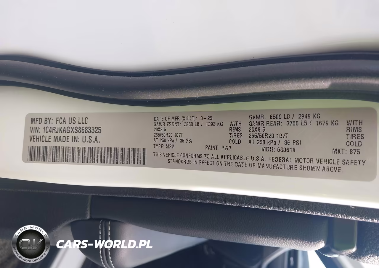2025 Jeep Grand Cherokee L Altitude 4X4 VIN:1C4RJKAGXS8683325 - 9
