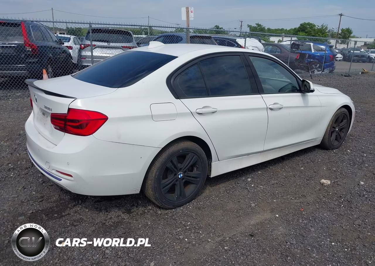 2016 BMW 328I xDrive VIN:WBA8E3G54GNT77559 - 4