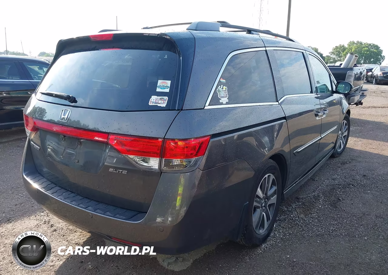 2015 Honda Odyssey Touring-Touring Elite VIN:5FNRL5H98FB021235 - 4