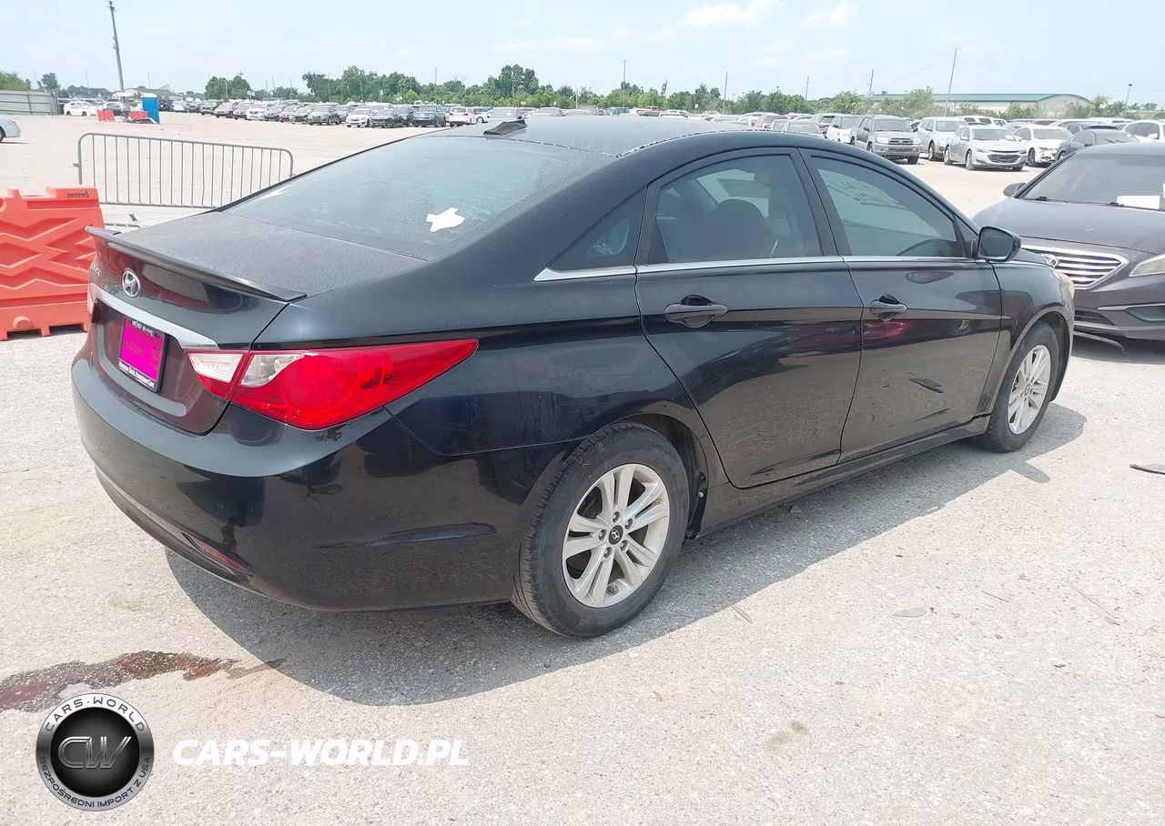 2013 Hyundai Sonata Gls VIN:5NPEB4AC8DH731042 - 4