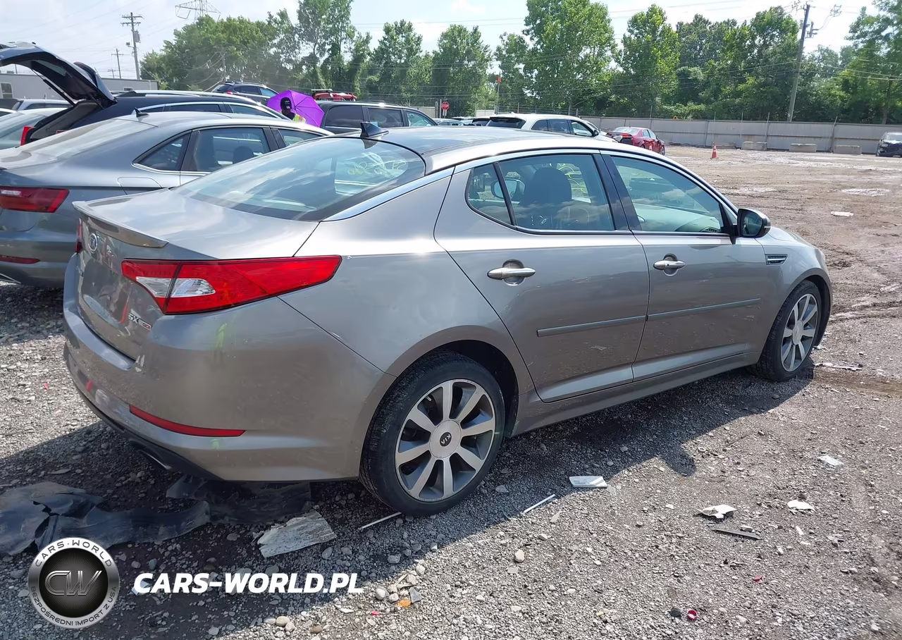 2012 Kia Optima Sx VIN:5XXGR4A69CG011452 - 4