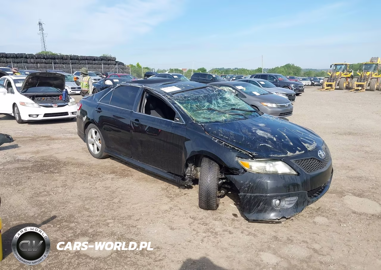 2011 Toyota Camry Se – zdjęcie 1 z 16