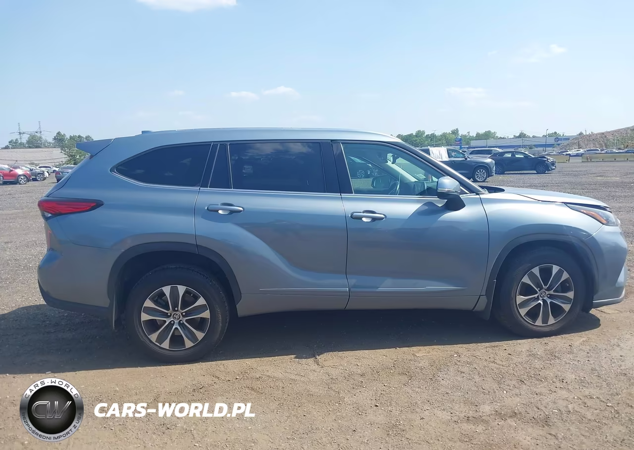 2020 Toyota Highlander Xle VIN:5TDGZRBHXLS048862 - 13