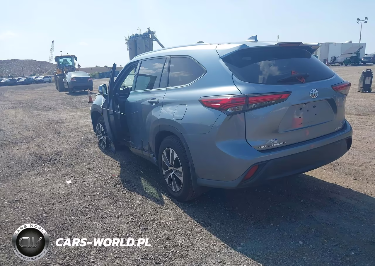 2020 Toyota Highlander Xle VIN:5TDGZRBHXLS048862 - 3