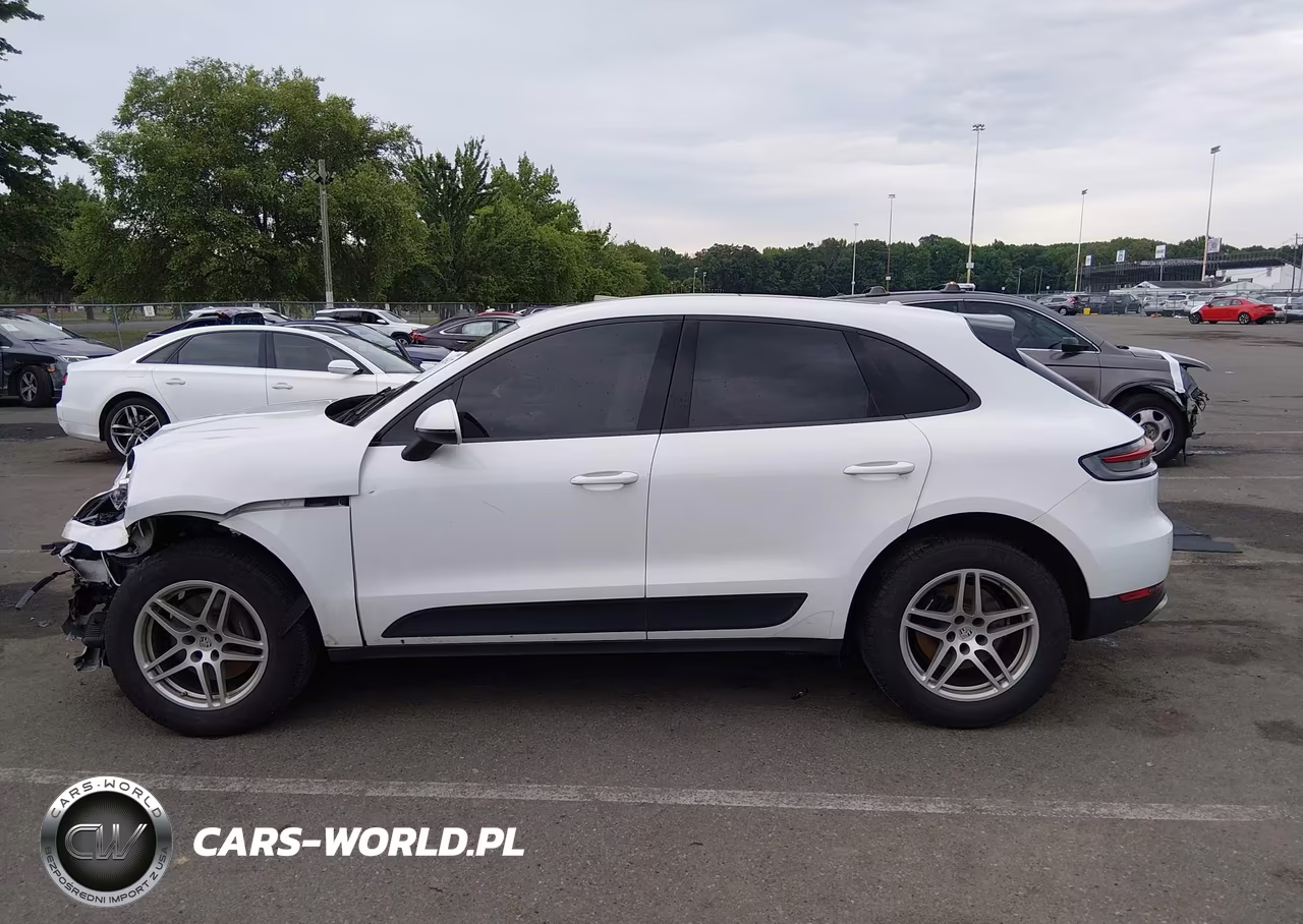 2020 Porsche Macan VIN:WP1AA2A55LLB06100 - 14