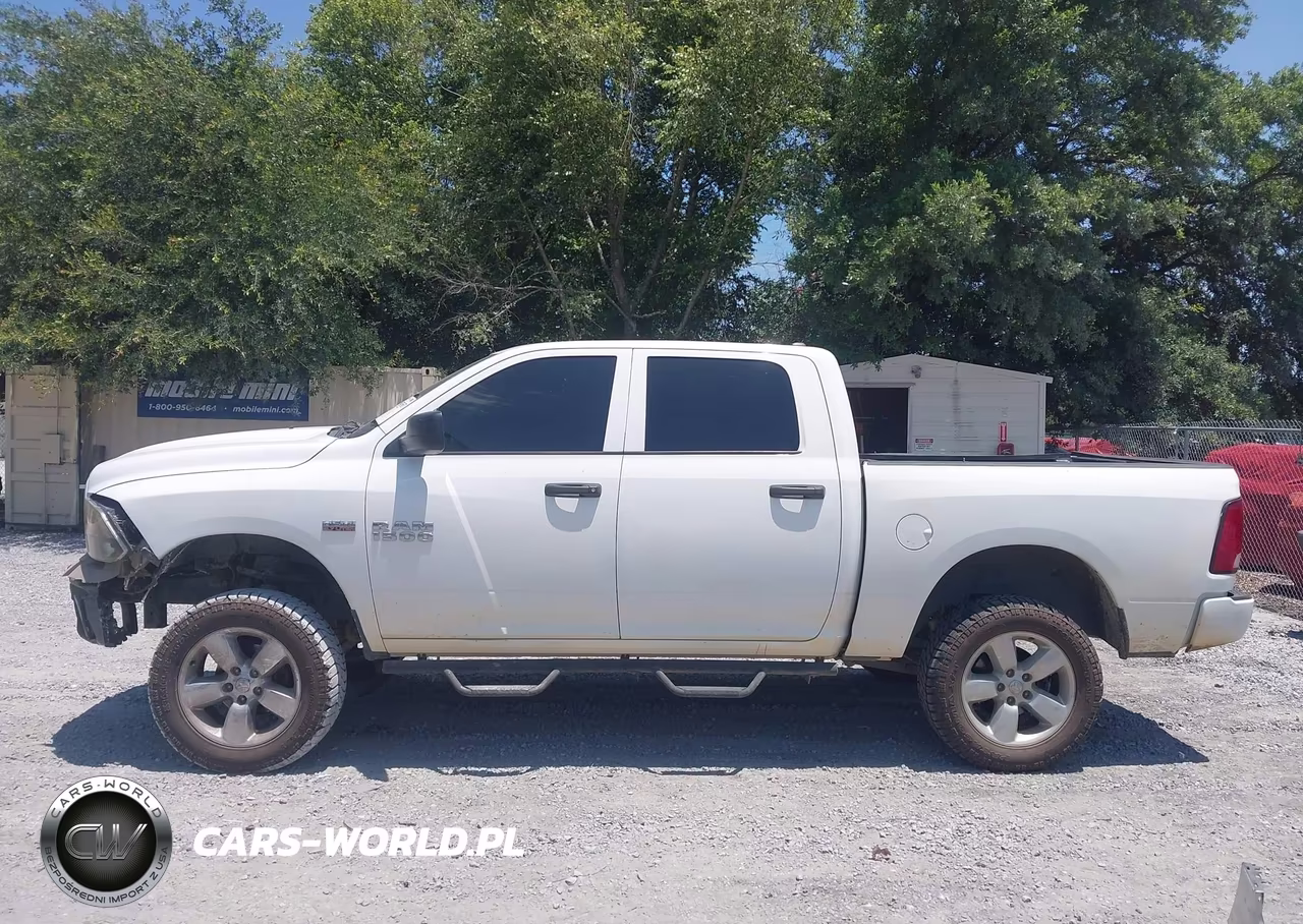 2015 Ram 1500 Express VIN:1C6RR7KT2FS598366 - 15