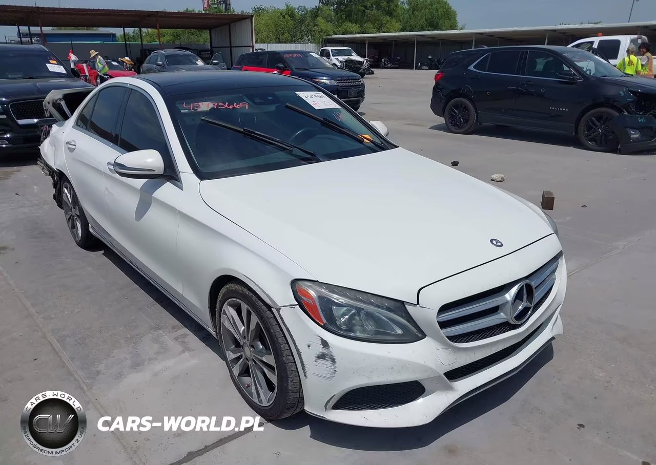 2016 Mercedes-Benz C 300 – zdjęcie 1 z 18
