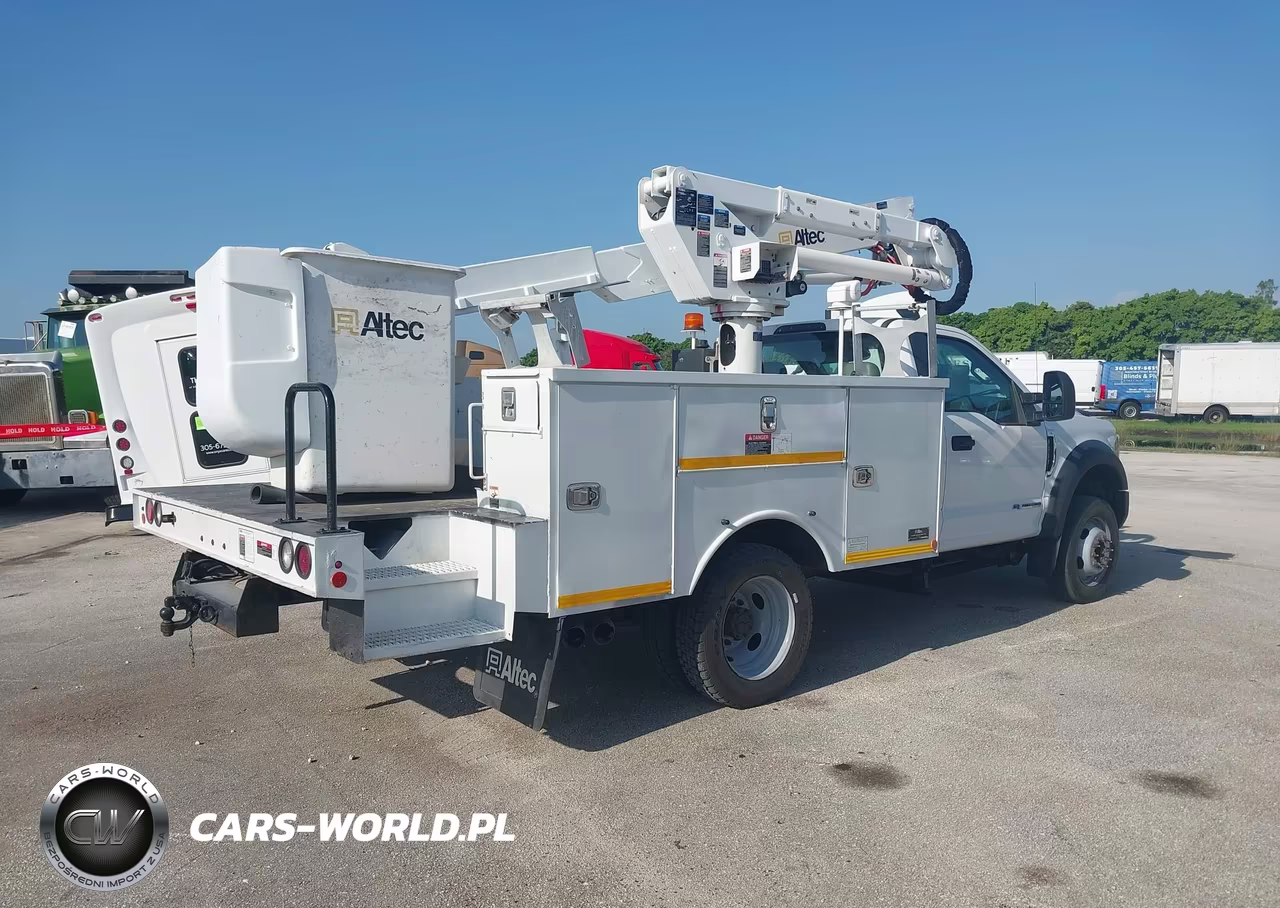 2017 Ford F-550 Chassis Xl-Xlt VIN:1FDUF5GT6HEE22040 - 4