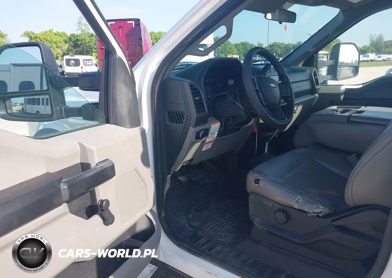 2017 Ford F-550 Chassis Xl-Xlt VIN:1FDUF5GT6HEE22040 - 7