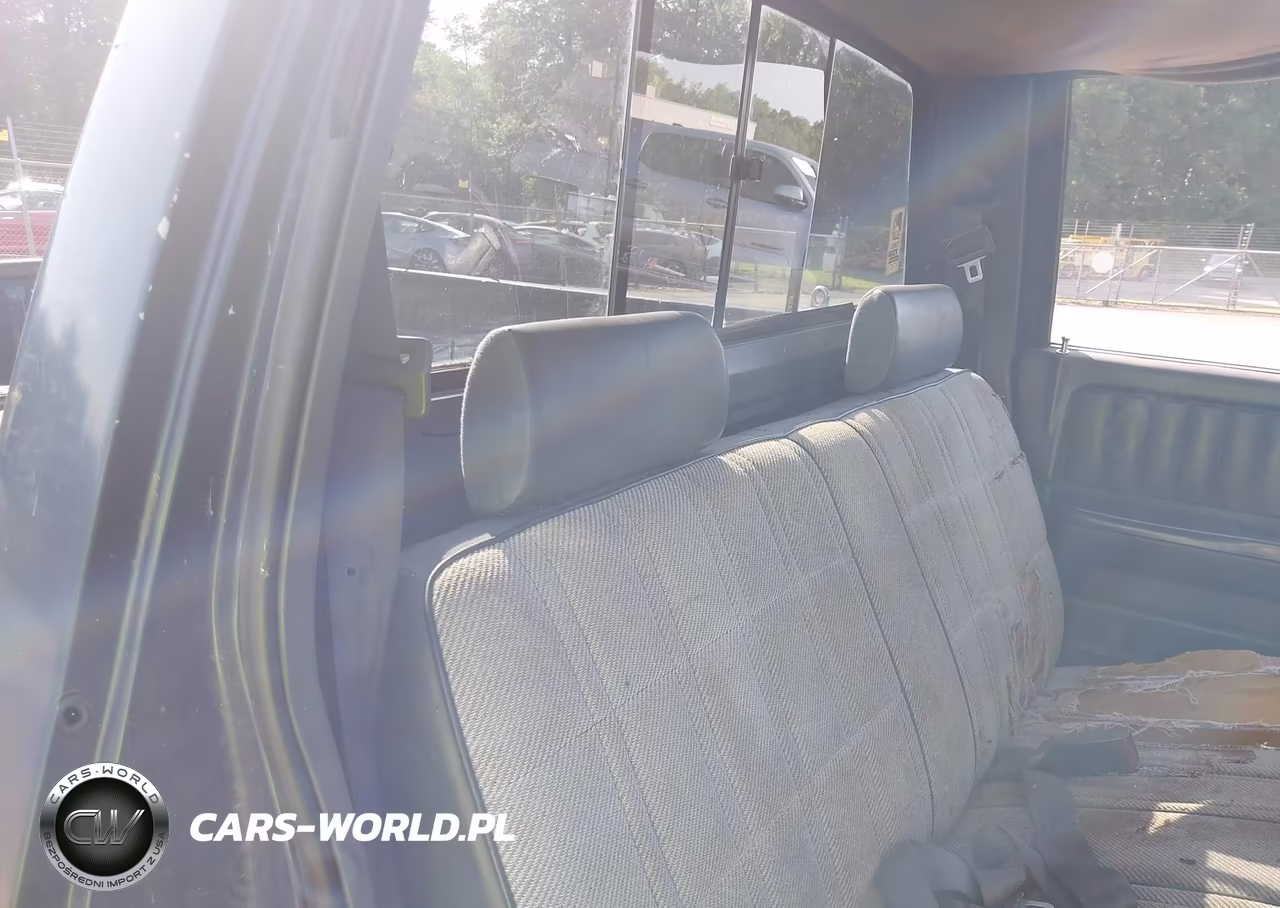 1990 Dodge Dakota VIN:1B7FL26X4LS718659 - 8