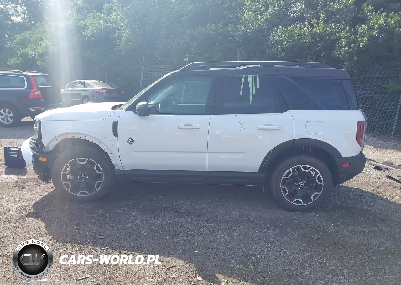 2025 Ford Bronco Sport Outer Banks VIN:3FMCR9CN7SRE36583 - 15