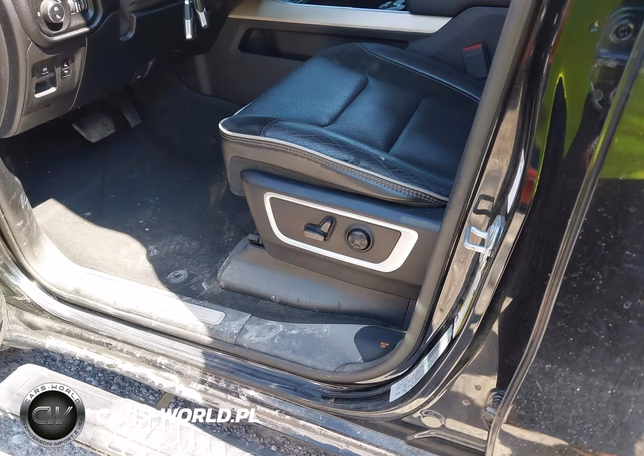 2020 Ram 1500 Laramie 4X4 6'4 Box VIN:1C6SRFDT9LN281378 - 6