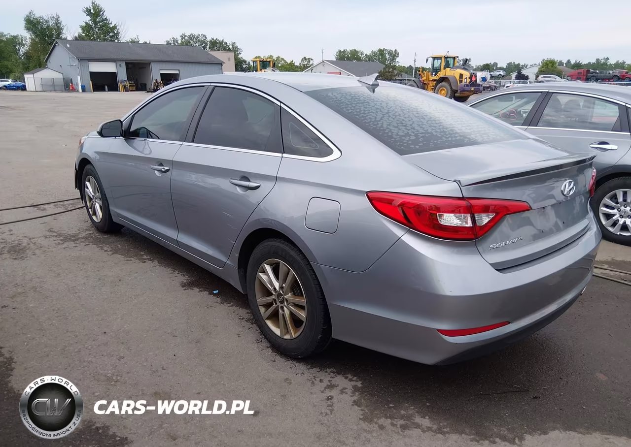 2015 Hyundai Sonata Se VIN:5NPE24AFXFH231932 - 3