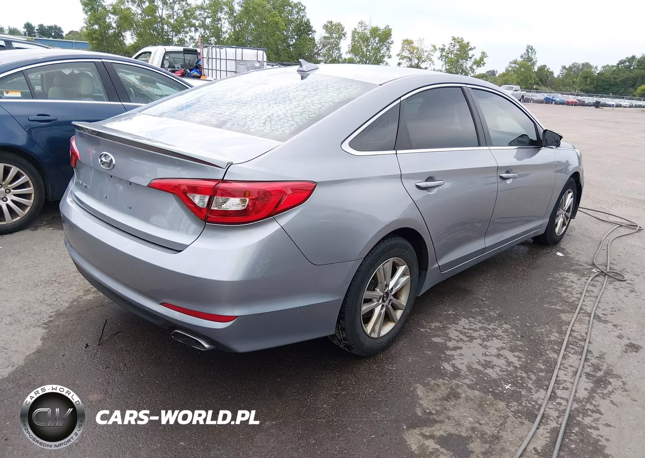 2015 Hyundai Sonata Se VIN:5NPE24AFXFH231932 - 4