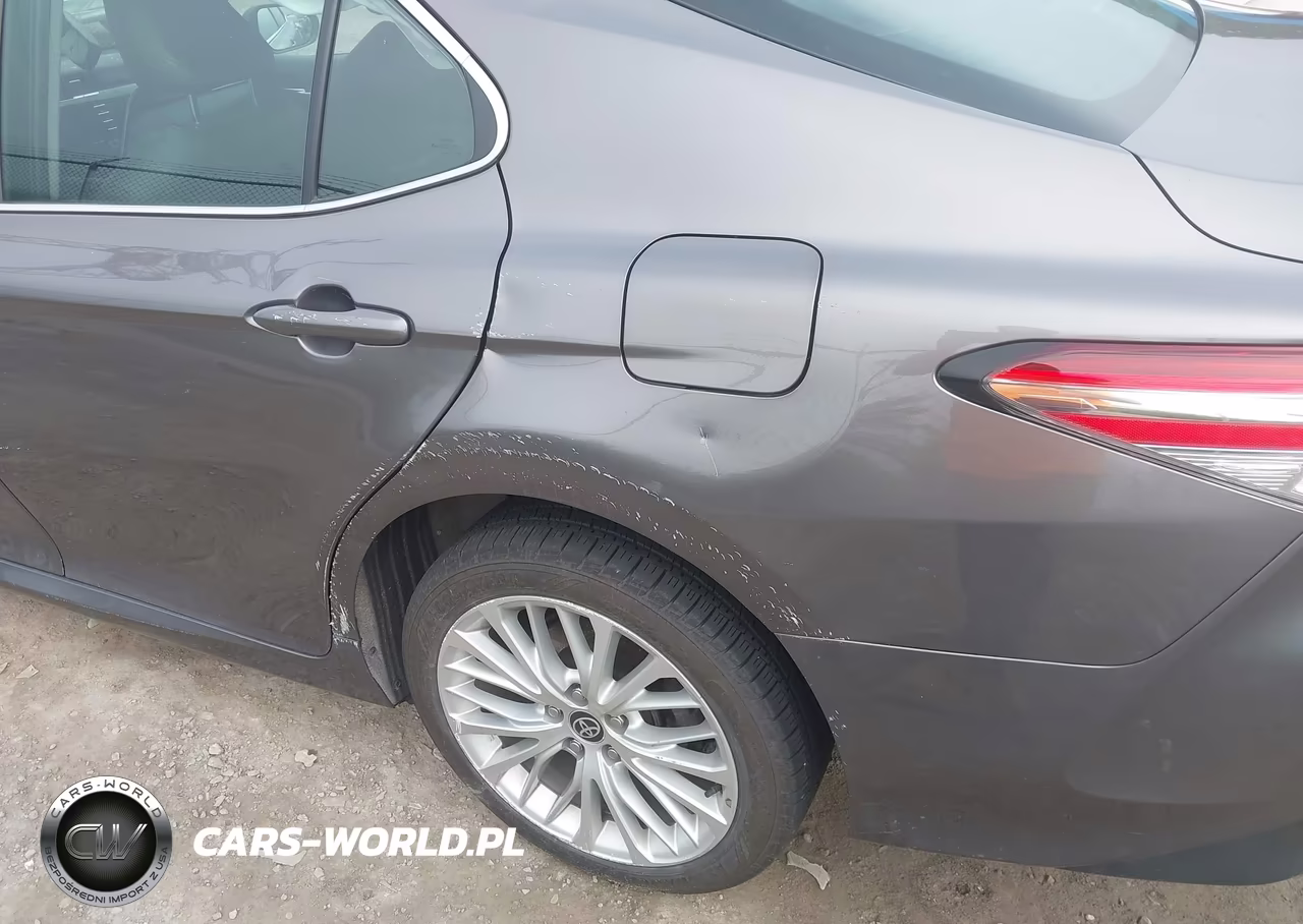 2020 Toyota Camry Xle VIN:4T1F11AK5LU392219 - 18