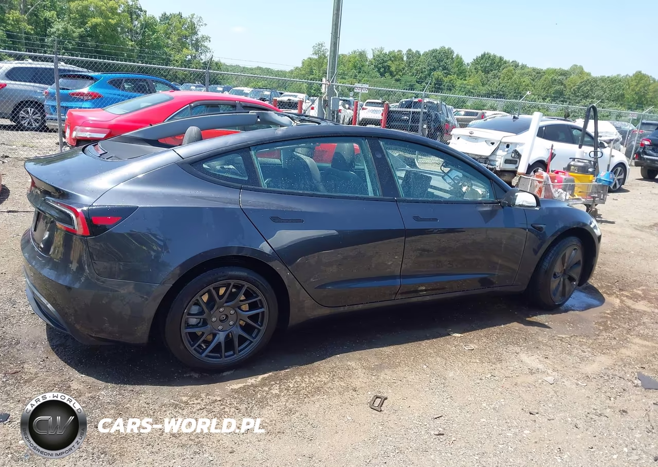 2025 Tesla Model 3 Long Range Rear-Wheel Drive-Standard Rear-Wheel Drive VIN:5YJ3E1EAXSF035865 - 14