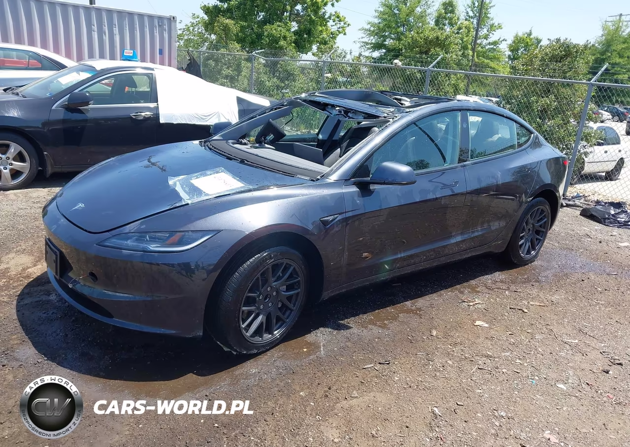 2025 Tesla Model 3 Long Range Rear-Wheel Drive-Standard Rear-Wheel Drive VIN:5YJ3E1EAXSF035865 - 2