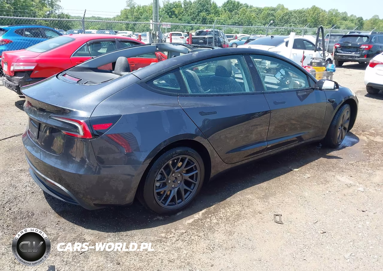 2025 Tesla Model 3 Long Range Rear-Wheel Drive-Standard Rear-Wheel Drive VIN:5YJ3E1EAXSF035865 - 4