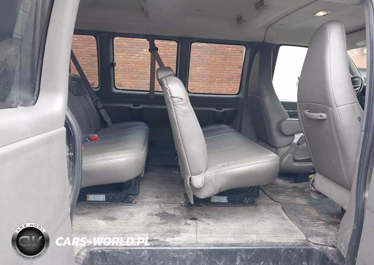 2019 Chevrolet Express 3500 Ls VIN:1GAZGNFG0K1342252 - 8