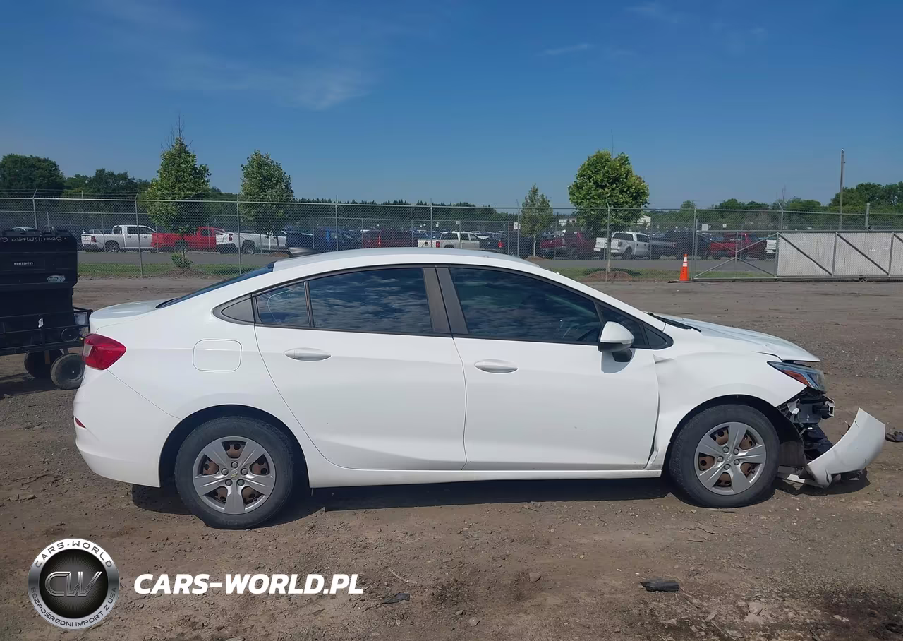2017 Chevrolet Cruze Ls Auto VIN:1G1BC5SM9H7149449 - 13
