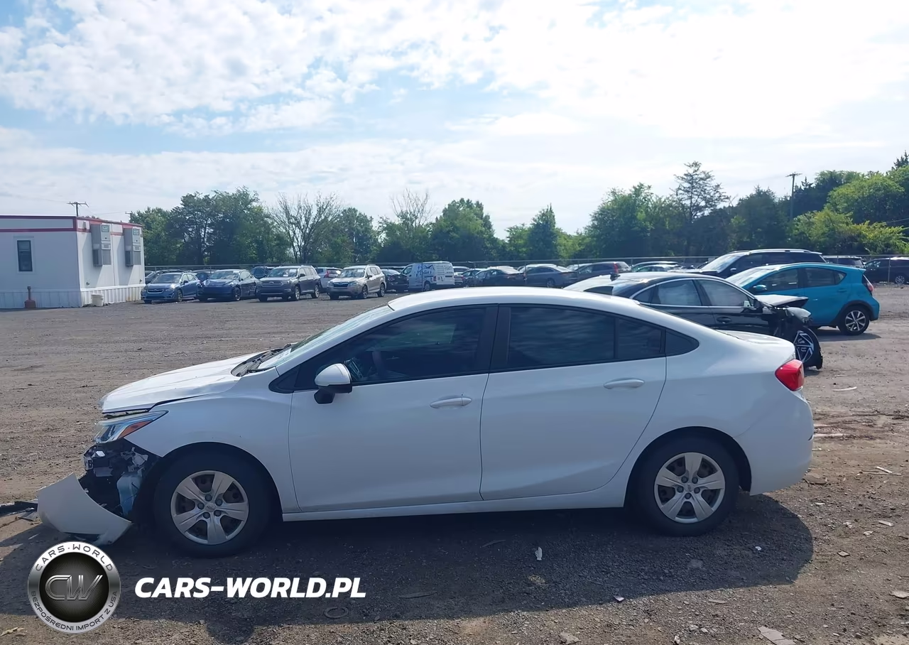 2017 Chevrolet Cruze Ls Auto VIN:1G1BC5SM9H7149449 - 14
