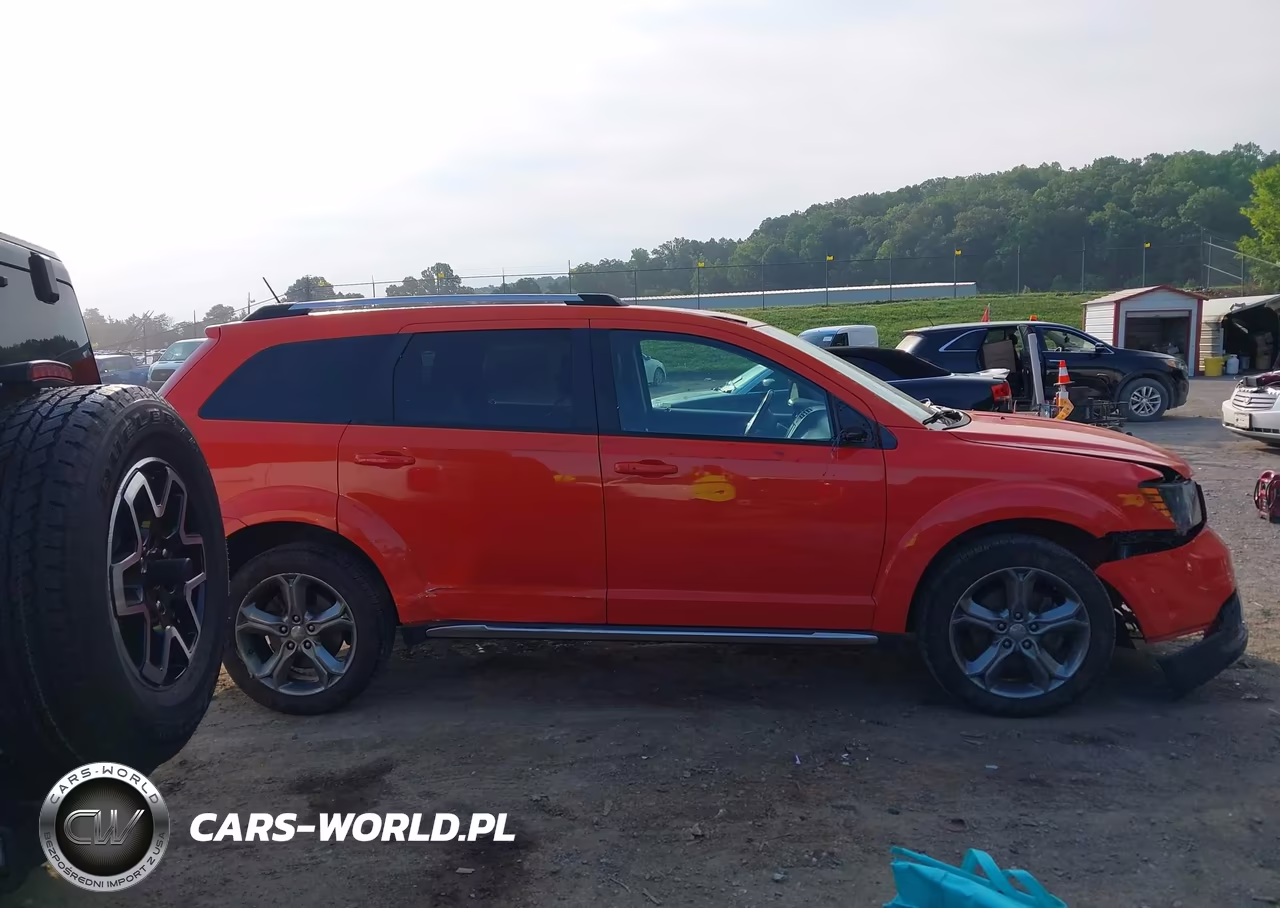 2017 Dodge Journey Crossroad Plus VIN:3C4PDCGB6HT706030 - 13