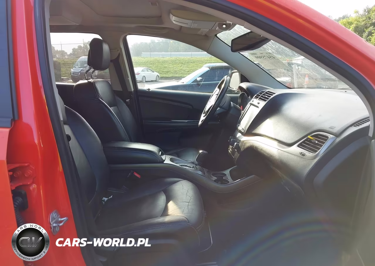 2017 Dodge Journey Crossroad Plus VIN:3C4PDCGB6HT706030 - 5