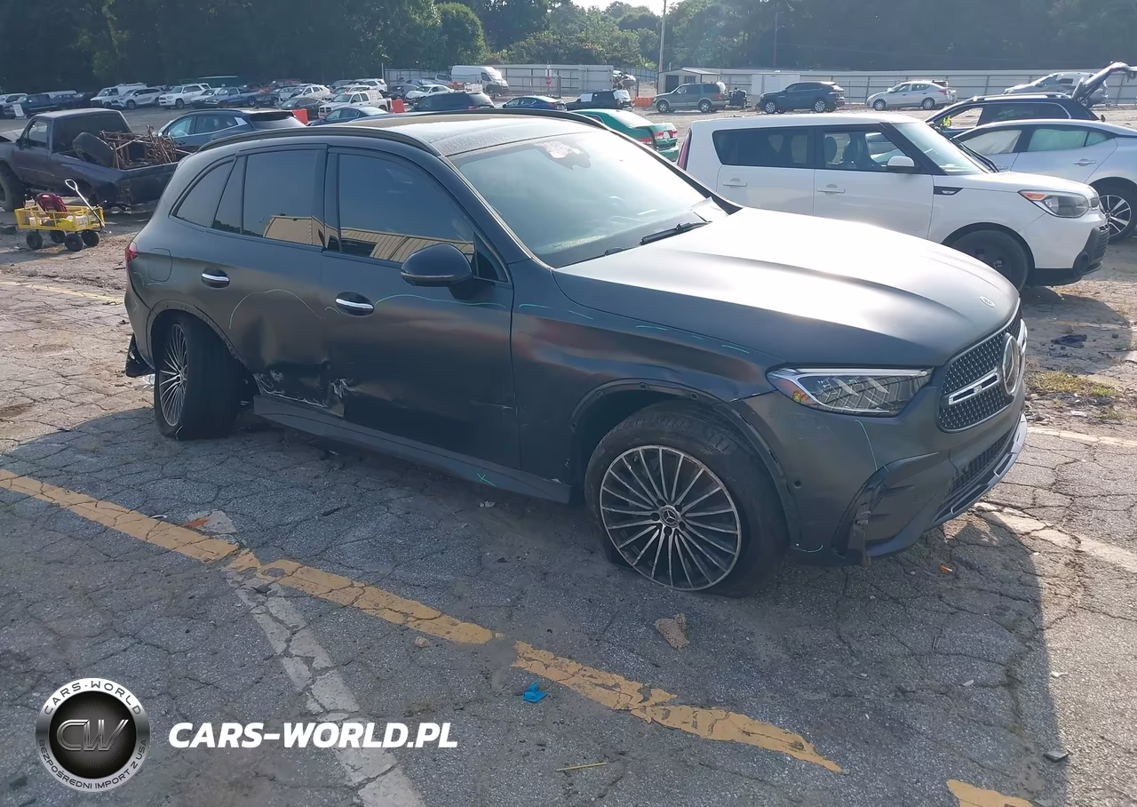 2026 Mercedes-Benz Glc 300 – zdjęcie 1 z 17