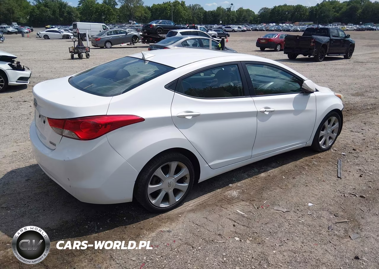2013 Hyundai Elantra Limited VIN:5NPDH4AE6DH433083 - 4