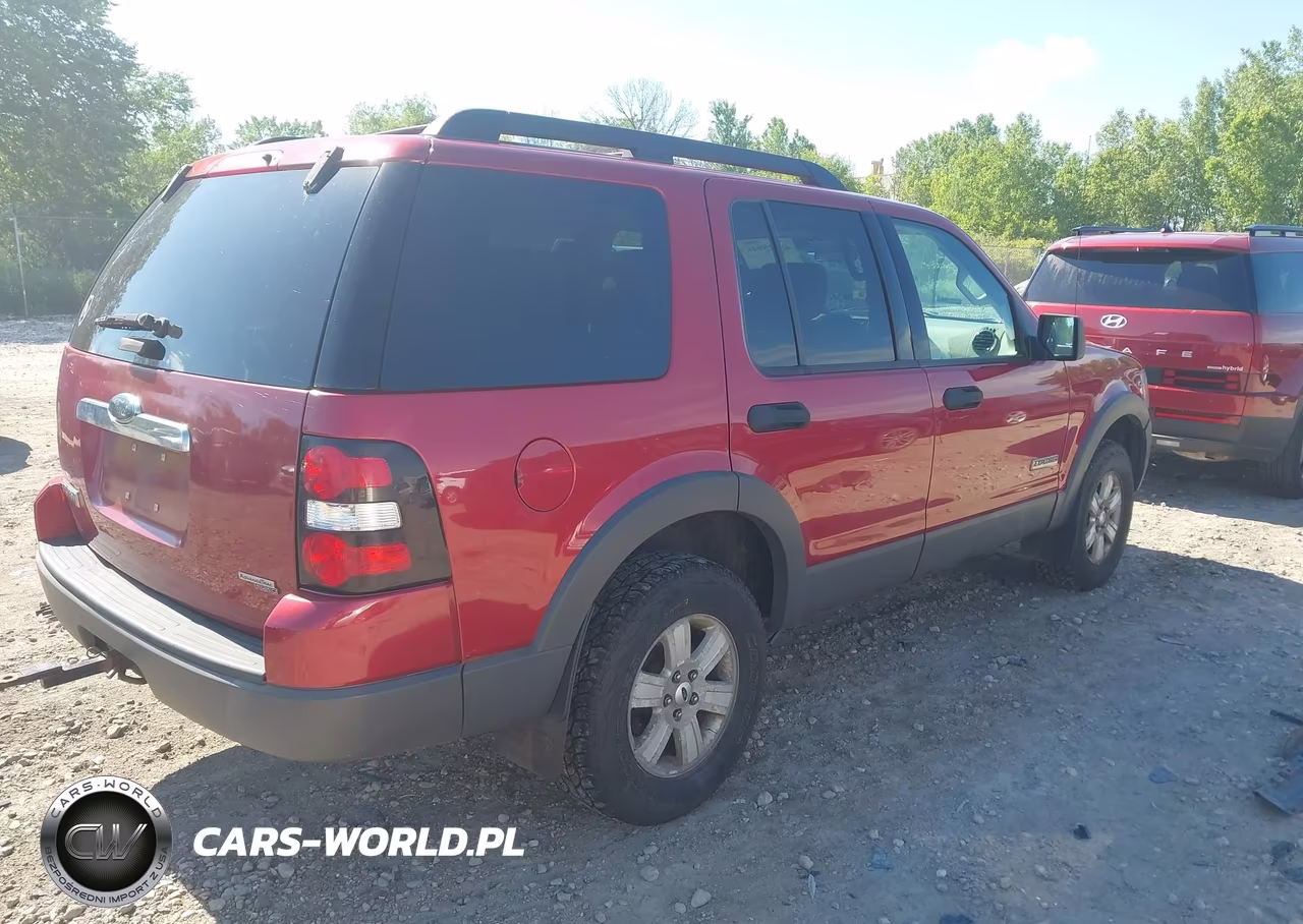 2006 Ford Explorer Xlt VIN:1FMEU73E86UA93163 - 4