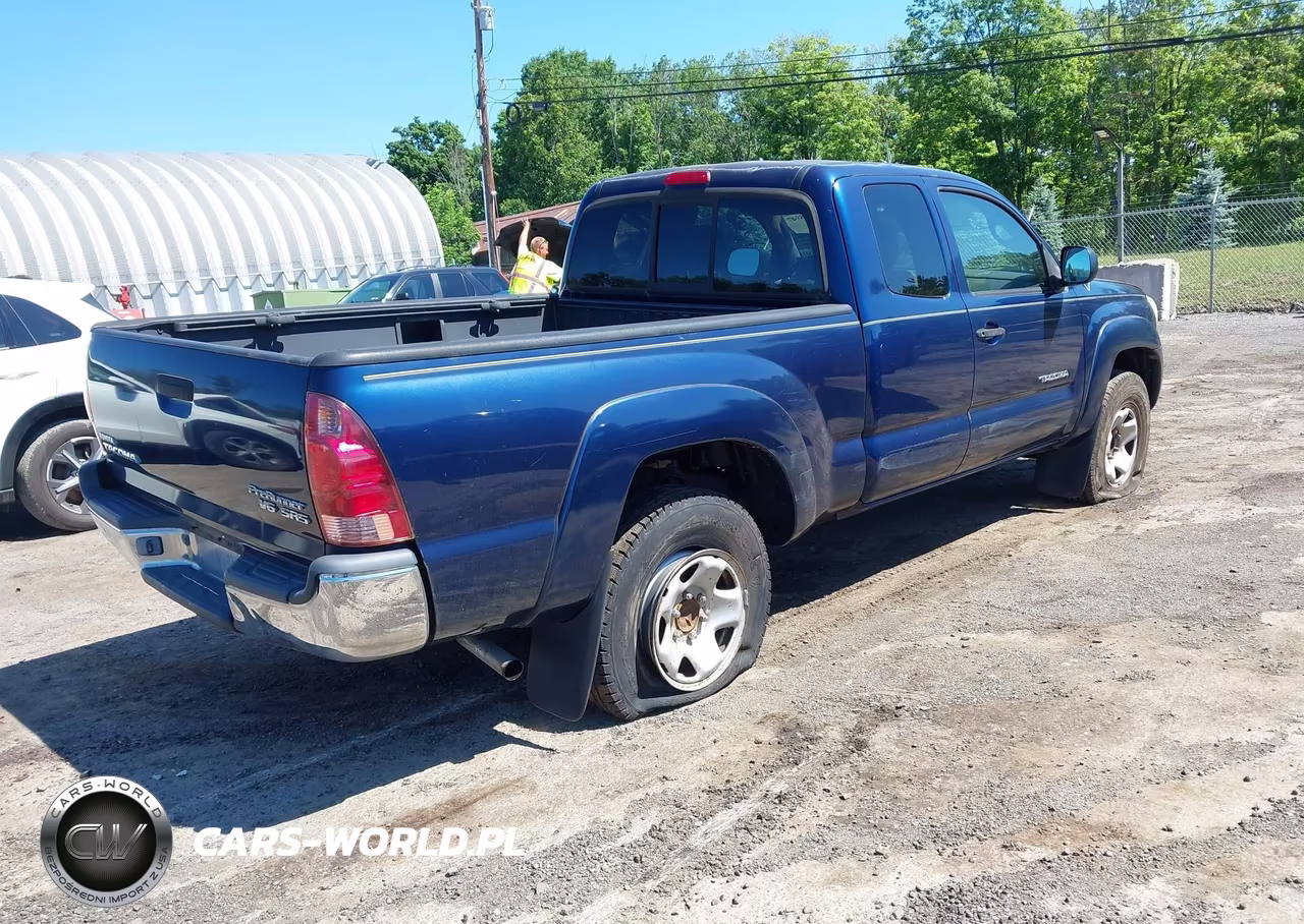 2005 Toyota Tacoma Prerunner V6 VIN:5TETU62N05Z130039 - 4