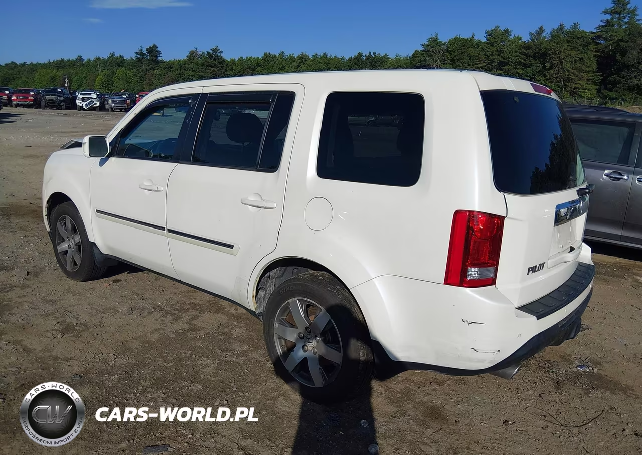 2015 Honda Pilot Touring VIN:5FNYF4H94FB037638 - 3