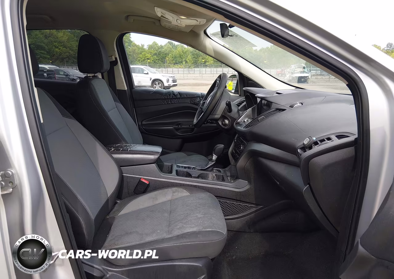 2017 Ford Escape Se VIN:1FMCU0GD3HUC73122 - 5