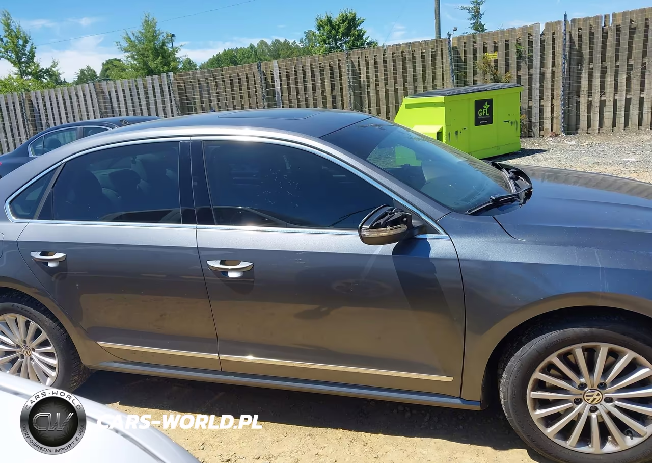 2017 Volkswagen Passat 1.8T Se VIN:1VWBT7A34HC061022 - 13