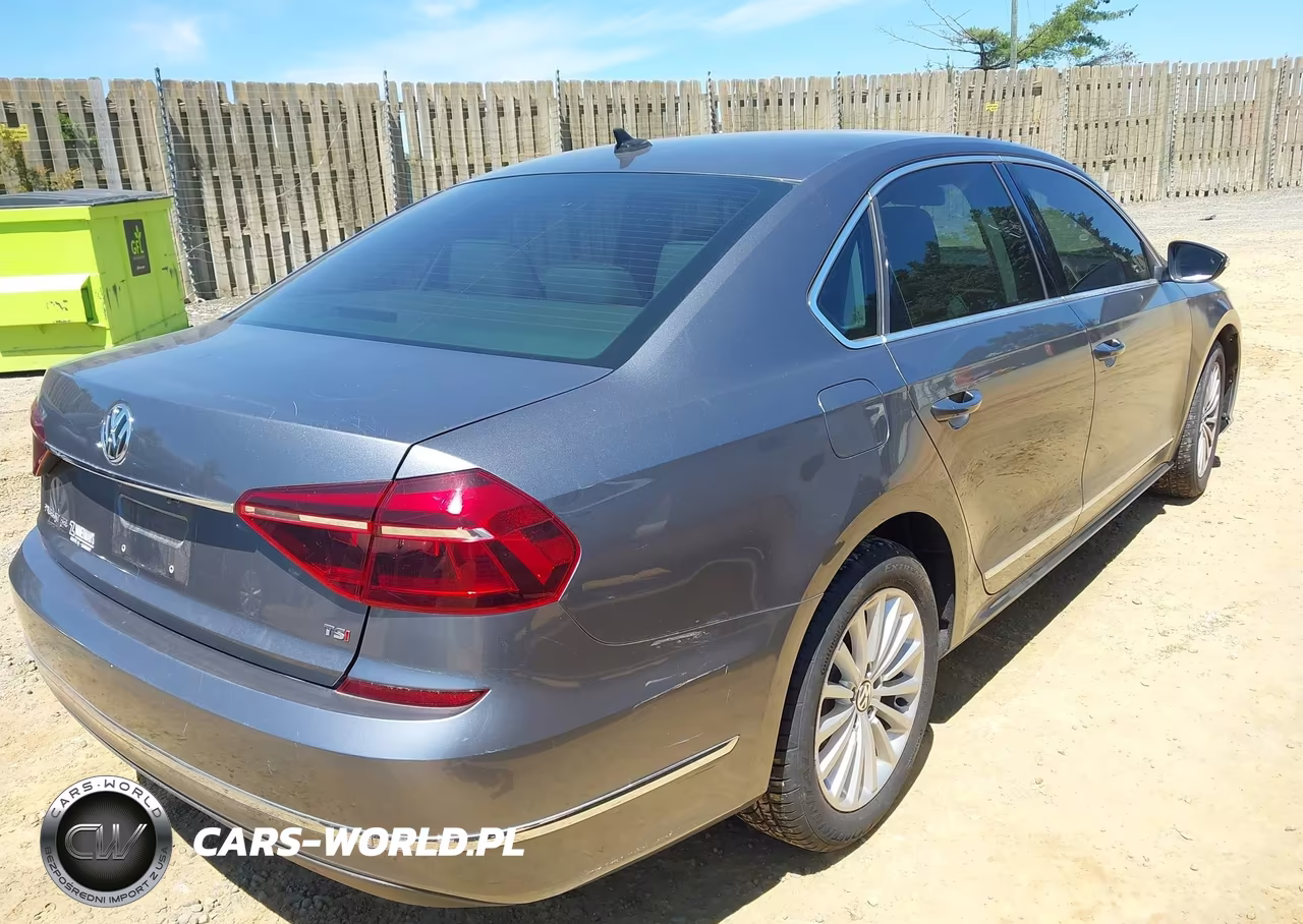 2017 Volkswagen Passat 1.8T Se VIN:1VWBT7A34HC061022 - 4