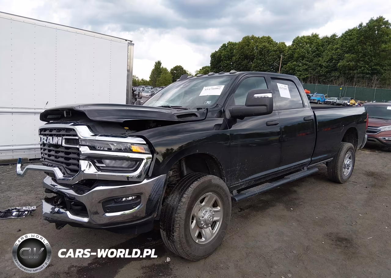 2025 Ram 2500 Tradesman 4X4 8' Box VIN:3C6UR5HJ5SG586878 - 2