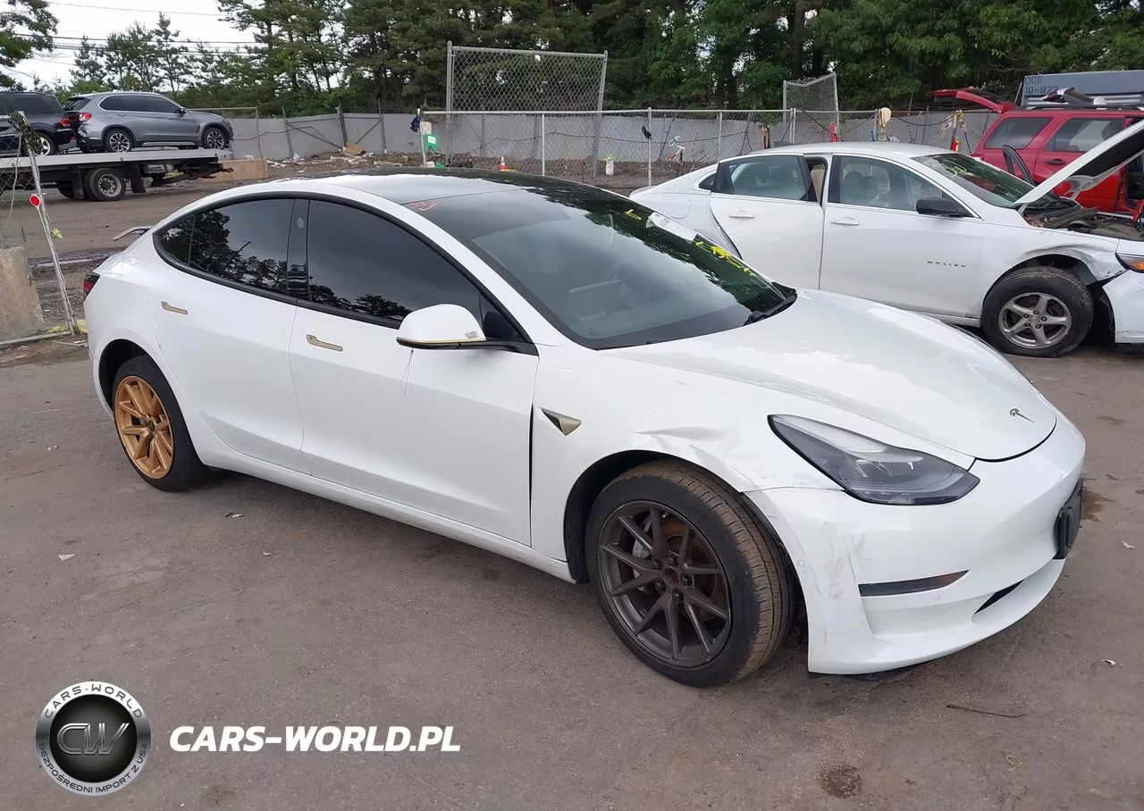 2021 Tesla Model 3 Standard Range Plus Rear-Wheel Drive
