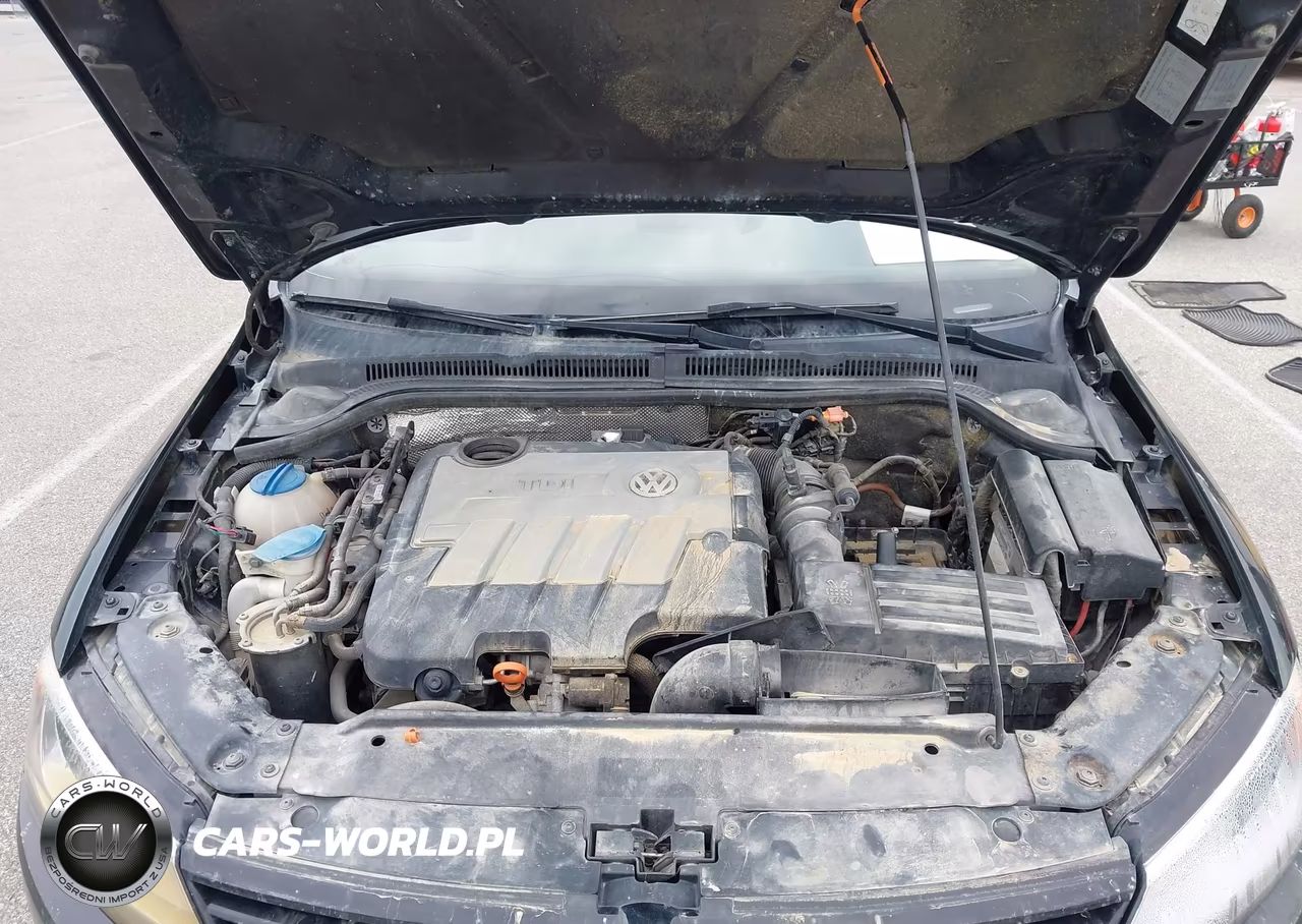2011 Volkswagen Jetta 2.0L Tdi VIN:3VWLL7AJ0BM130572 - 10