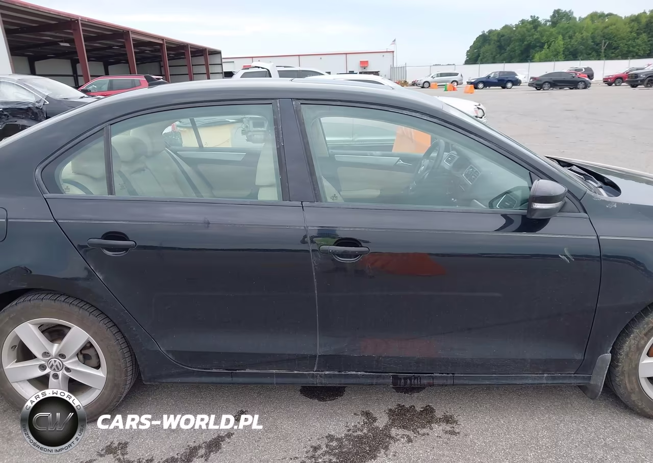 2011 Volkswagen Jetta 2.0L Tdi VIN:3VWLL7AJ0BM130572 - 13