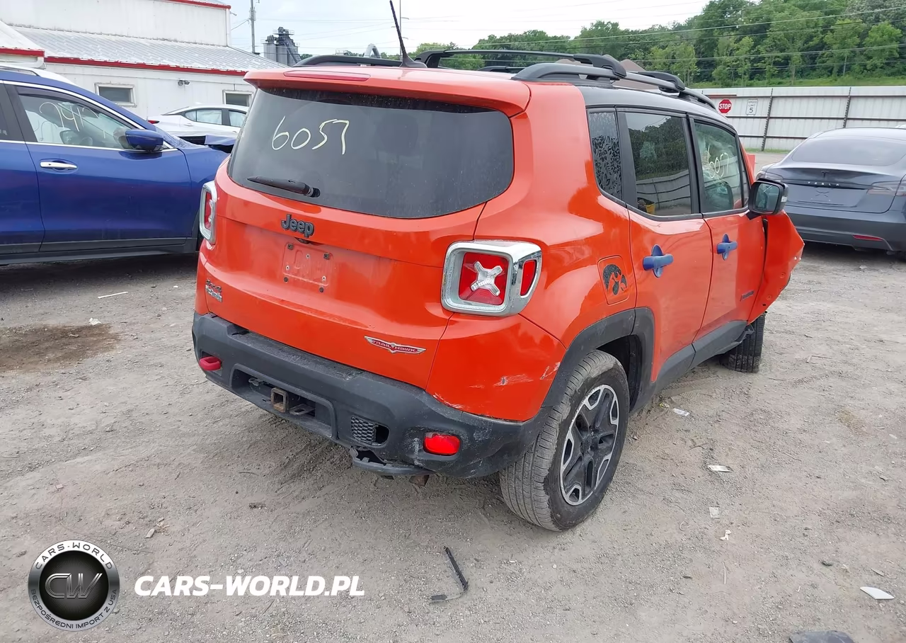 2017 Jeep Renegade Trailhawk VIN:ZACCJBCB9HPF75111 - 4