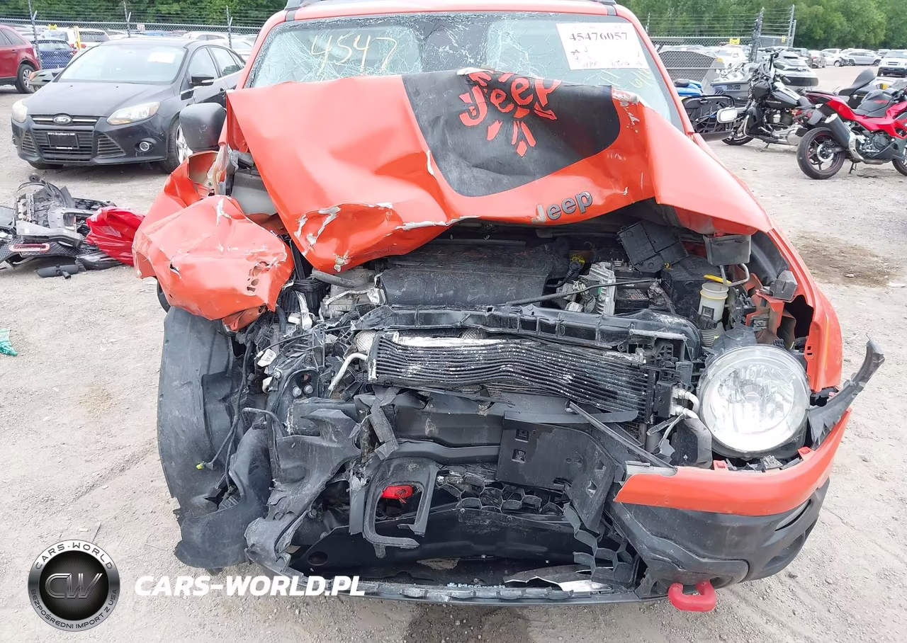 2017 Jeep Renegade Trailhawk VIN:ZACCJBCB9HPF75111 - 6