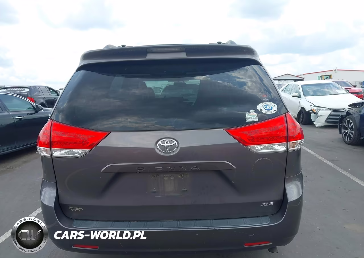 2013 Toyota Sienna Xle V6 8 Passenger VIN:5TDYK3DCXDS347566 - 16