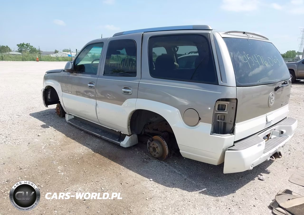 2002 Cadillac Escalade Standard VIN:1GYEK63N62R316828 - 3