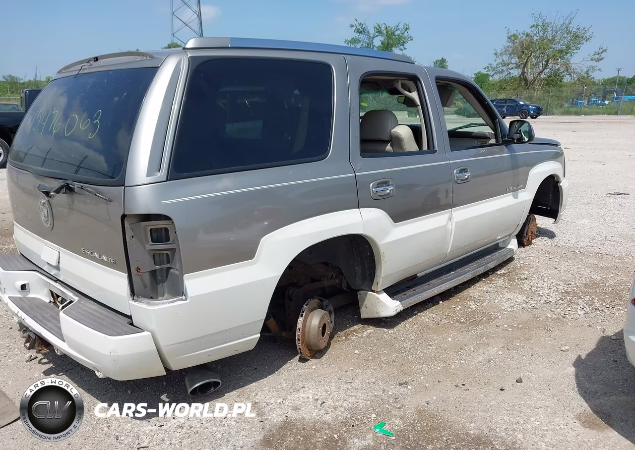 2002 Cadillac Escalade Standard VIN:1GYEK63N62R316828 - 4