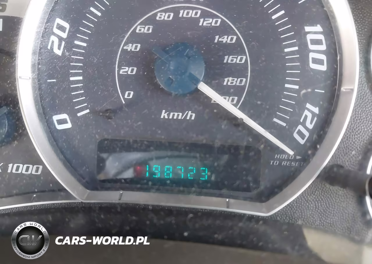 2002 Cadillac Escalade Standard VIN:1GYEK63N62R316828 - 7